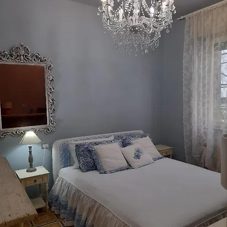 Italian Vintage House Apartment