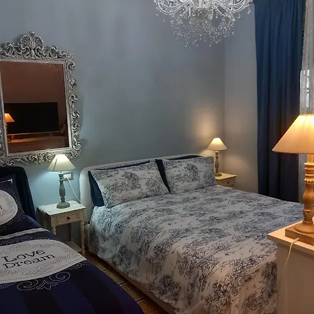 Daire Italian Vintage House